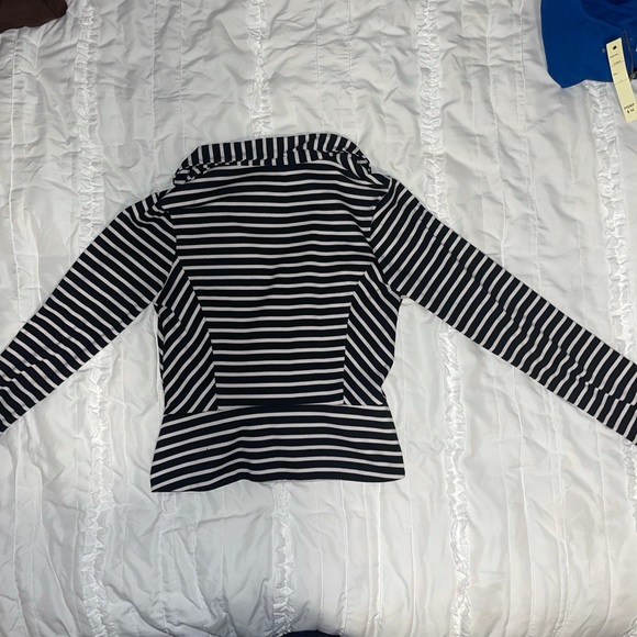 Black and white stripped peplum blazer - Picture 3 of 3